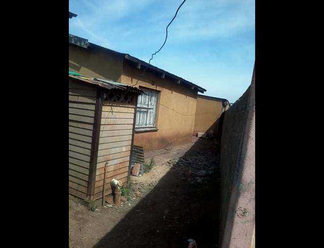3 BEDROOM HOUSE FOR SALE IN KATLEHONG SOUTH
